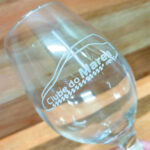 Gravação a laser em copo de vidro taça vinho bordeaux
